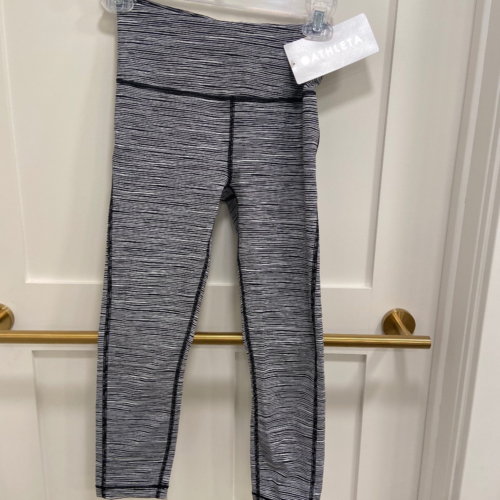 Ultimate Linear Lines Capri Athlete XXXS leggings